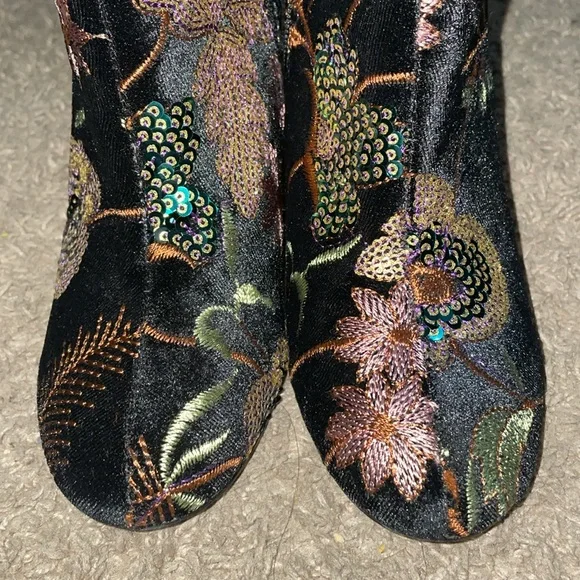 Anthropologie Steven by Steve Madden Lissa Bootie black velvet floral embroider - Picture 10 of 13